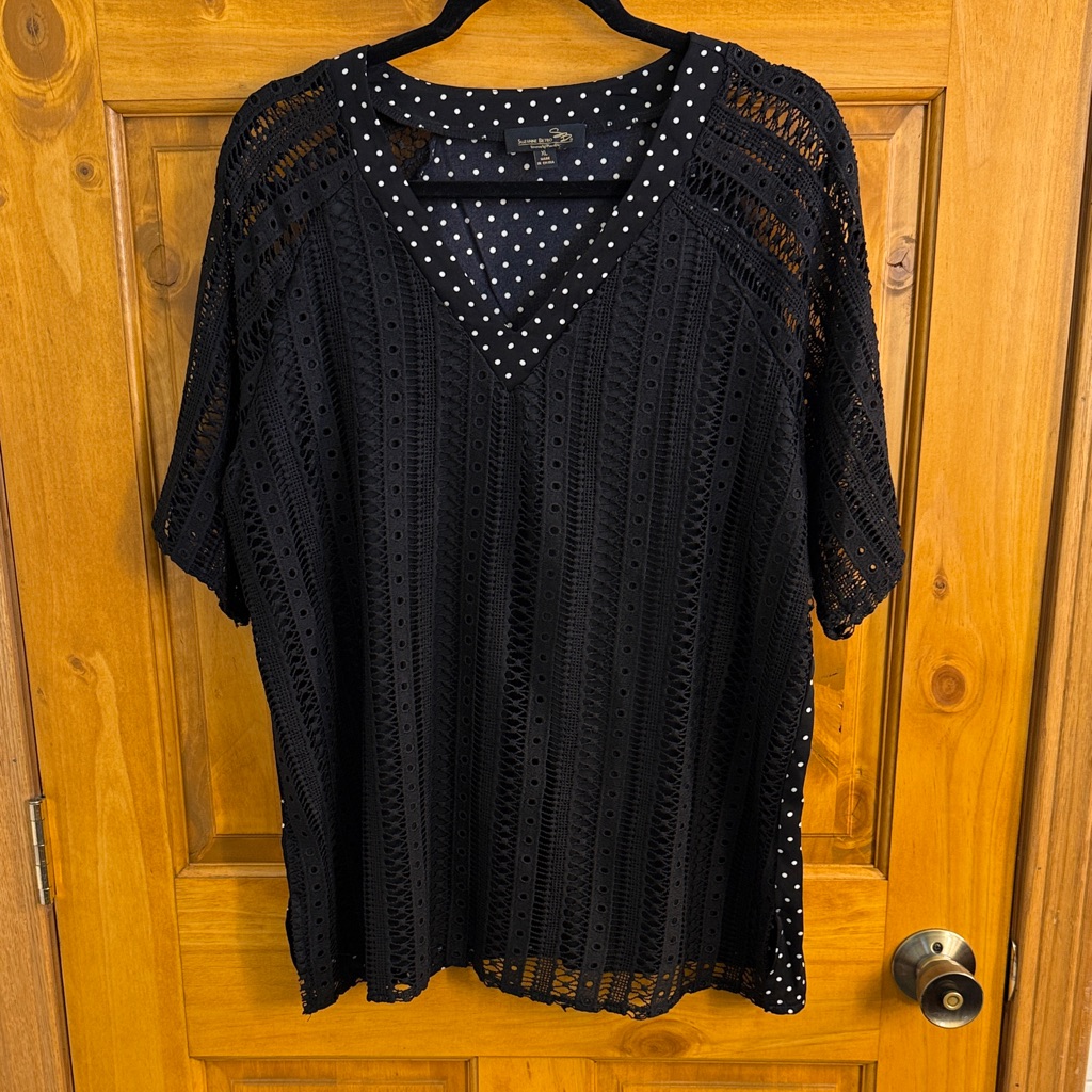 Suzanne Betro Black Eyelet Blouse Nwot
